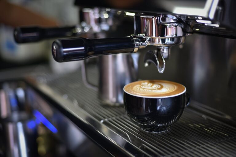 When Is a Mobile Coffee Cart Better Than a Coffee Van for Outdoor Events?